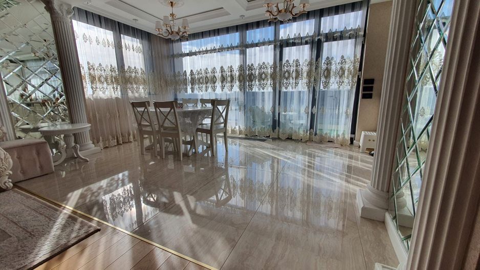 Vânzare vilă 6 camere | Vedere Lacul Grivița - Poză 4