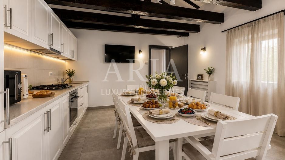 VILA SNAGOV WATERFRONT - PISCINA - PONTON 40M DESCHIDERE LA LAC - Poză 8