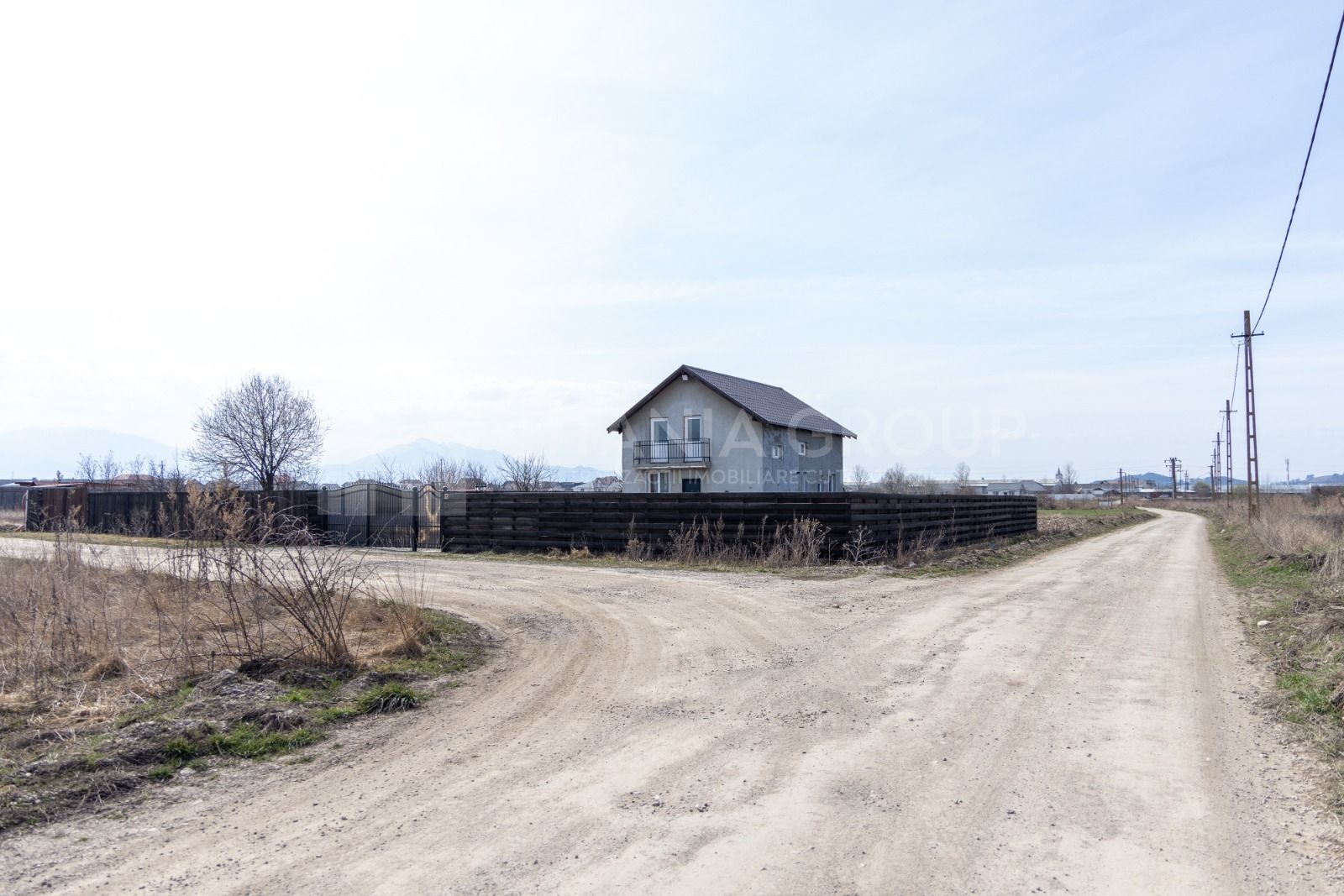 Teren 500 mp, împrejmuit, curent și internet pe teren, cu proiect și autorizație - Poză 26