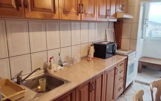 Apartament cu 3 camere decomandat mobilat-utilat - Poză 2