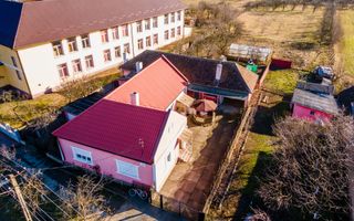 Casă deosebită, în centrul localității Târnova - Poză 9