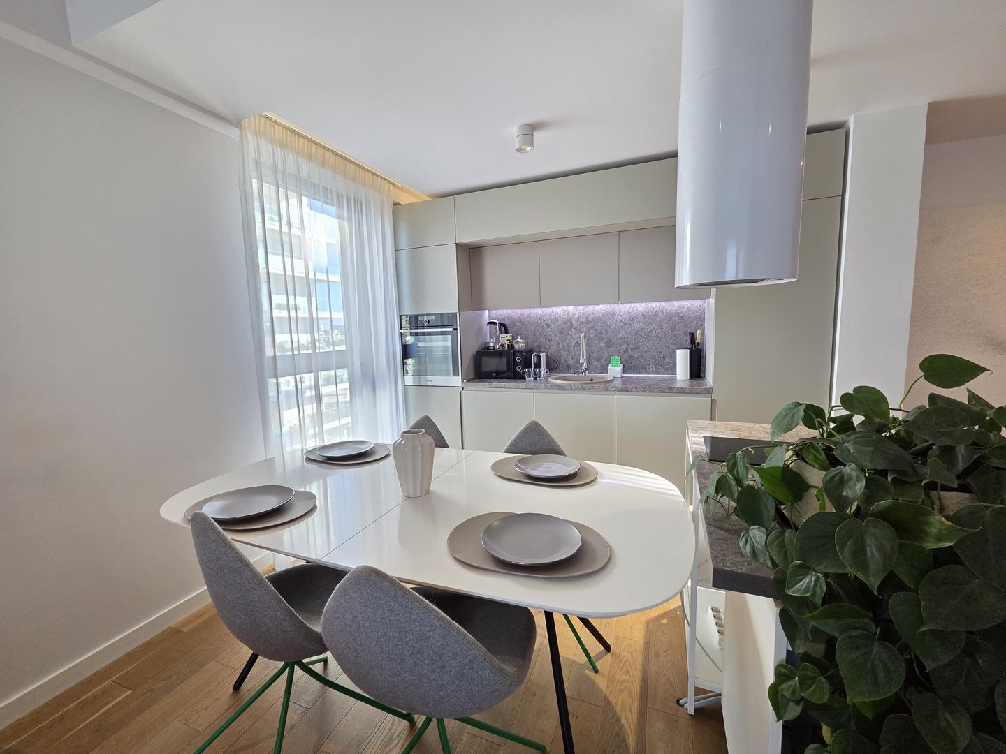 3 camere | One Herăstrău Towers | 130 mp | terasă 16 mp | parcare - Poză 4