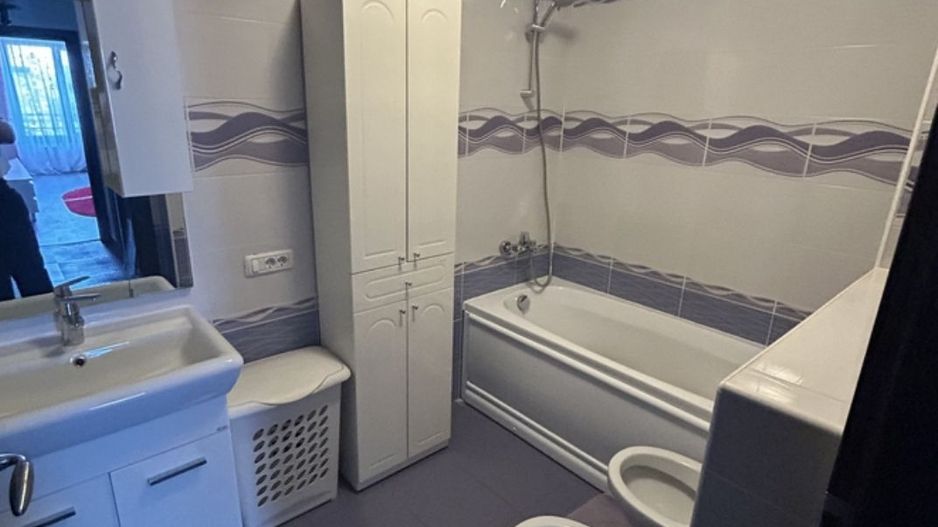 AP. 3 CAMERE BD. LAMINORULUI, LOC PARCARE, CENTRALA, BOXA, COMISION 0% - Poză 8