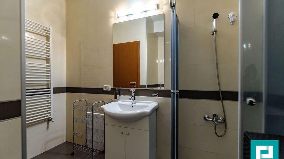 Apartament cu 3 camere, Ared Uta. - Poză 14