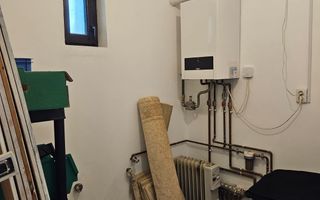 Casă generoasă în Periam județ Timiș - Poză 21