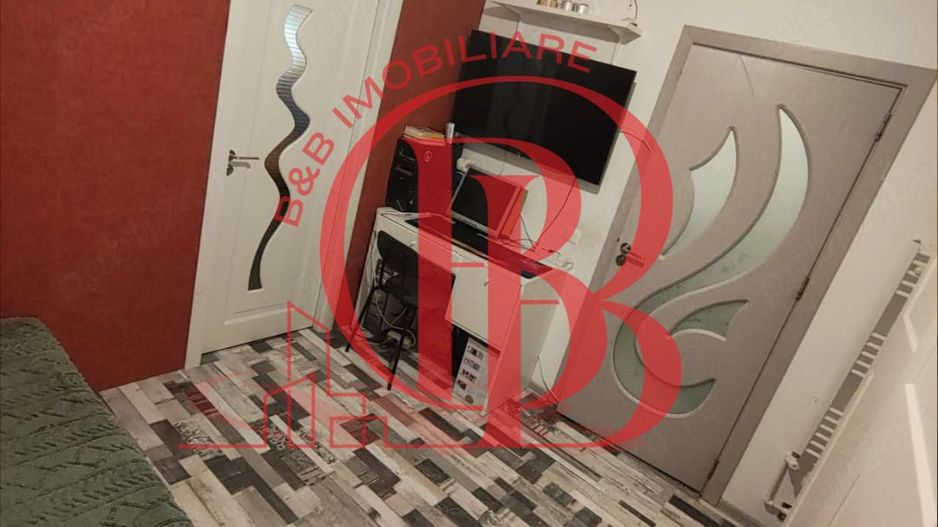 Garsoniera Decomandata Mobilata si Utilata 12 min Metrou Teclu - Poză 2