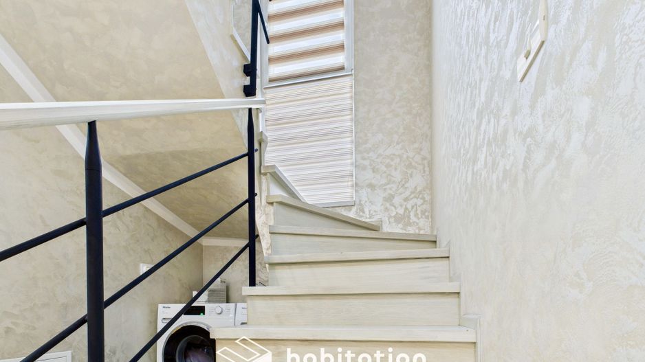 Casă patru camere în locație privilegiatǎ în Dumbrăvița - Poză 11