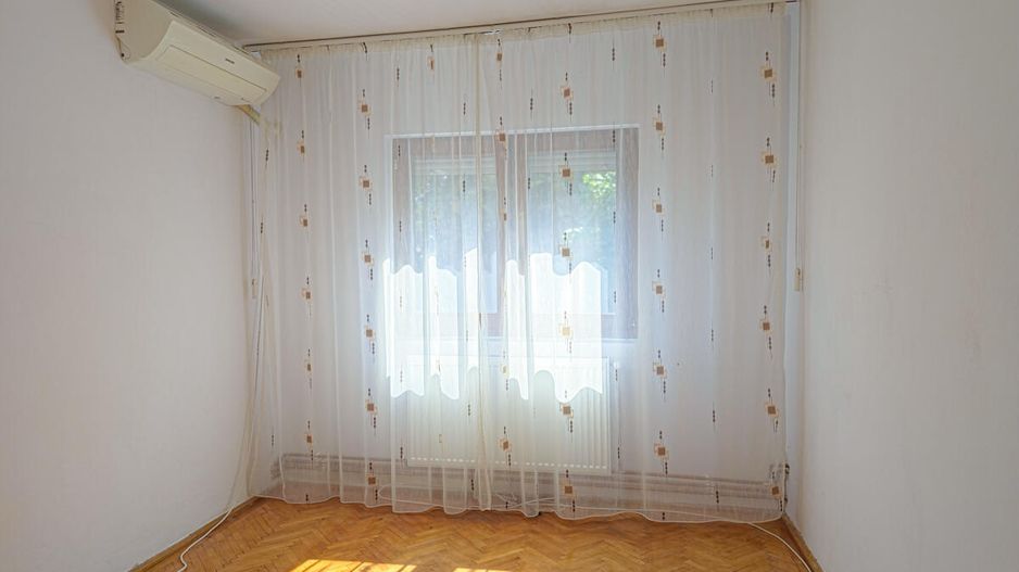 Soarelui - Scoala 30 - 3 Camere, Decomandat, 2 Bai, Etaj 2, Centrala - Poză 9