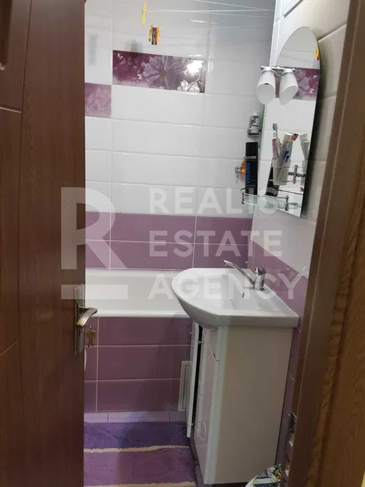 Vânzare, apartament cu 3 camere în zona Drumul Taberei - Poză 7