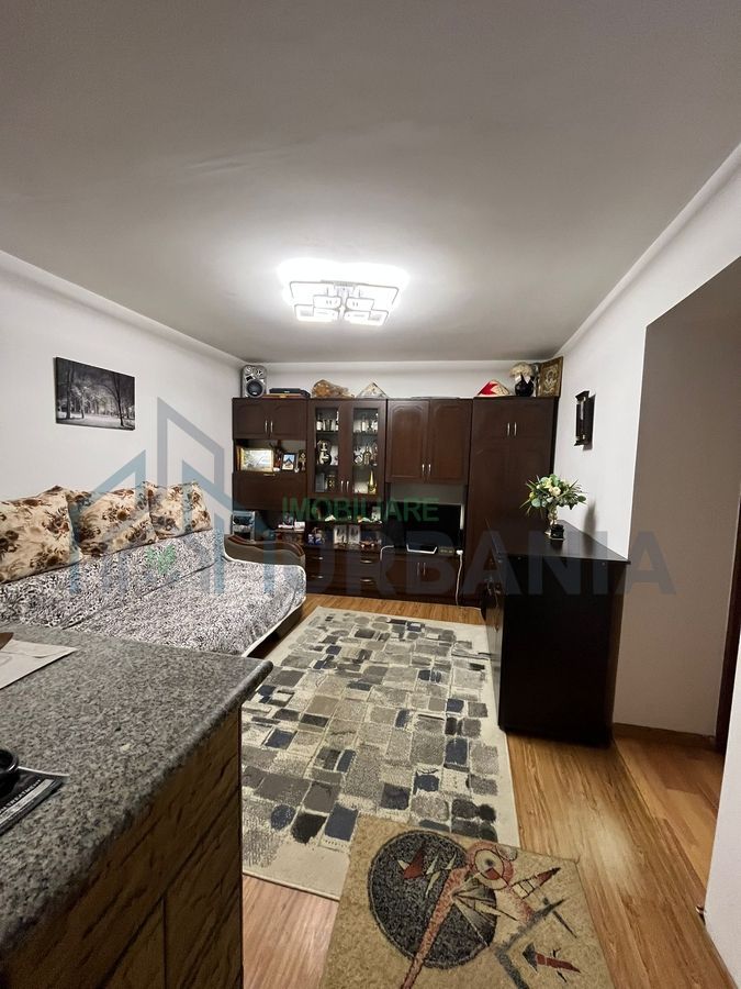 Parter de casă ultracentral în Iași, cu terasă și parcare în curte - Poză 3