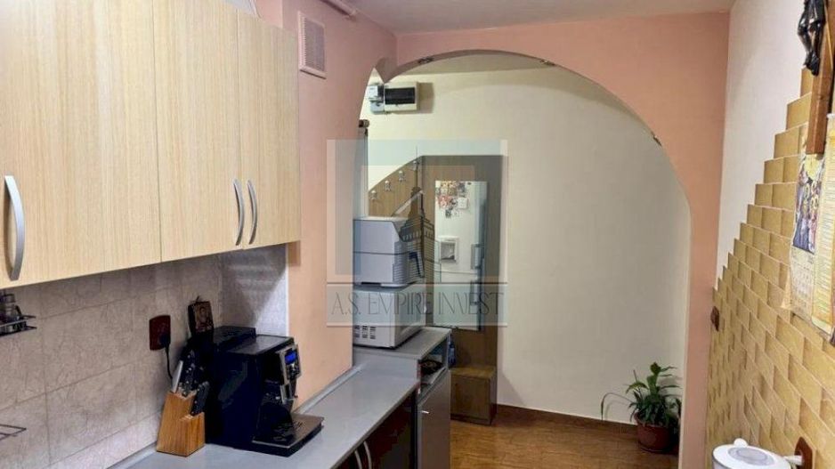 Ap 3 camere decomandat - zona Tractorul - Poză 15