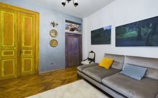 Casa/Vila de Inchiriat cu Terasa- centru - Poză 9
