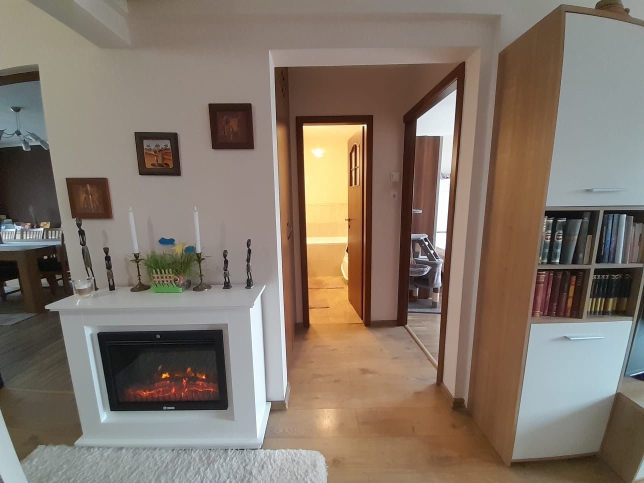 Apartament spatios cu patru camere zona -Bucovina - Poză 4