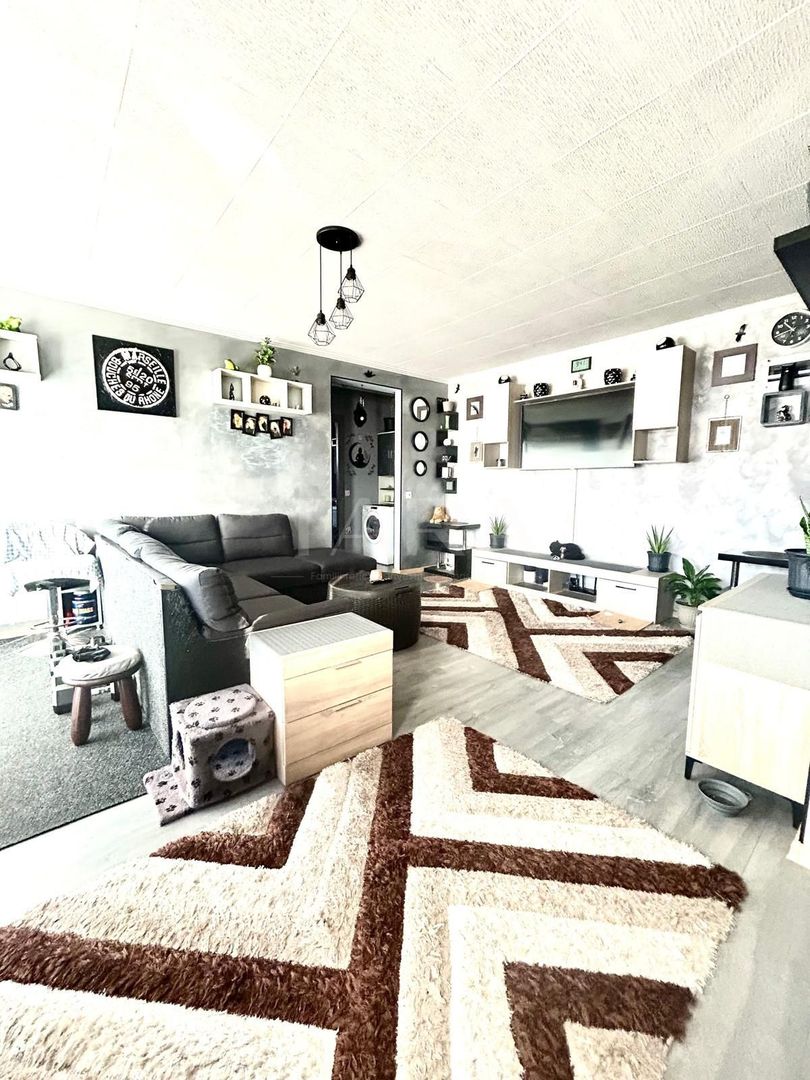 Apartament 2 camere Floresti - Poză 1