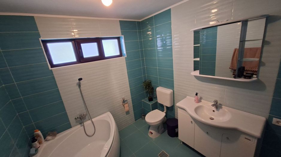 Casă de vânzare în Pipera - 5 camere, ideală pentru familie - Poză 11