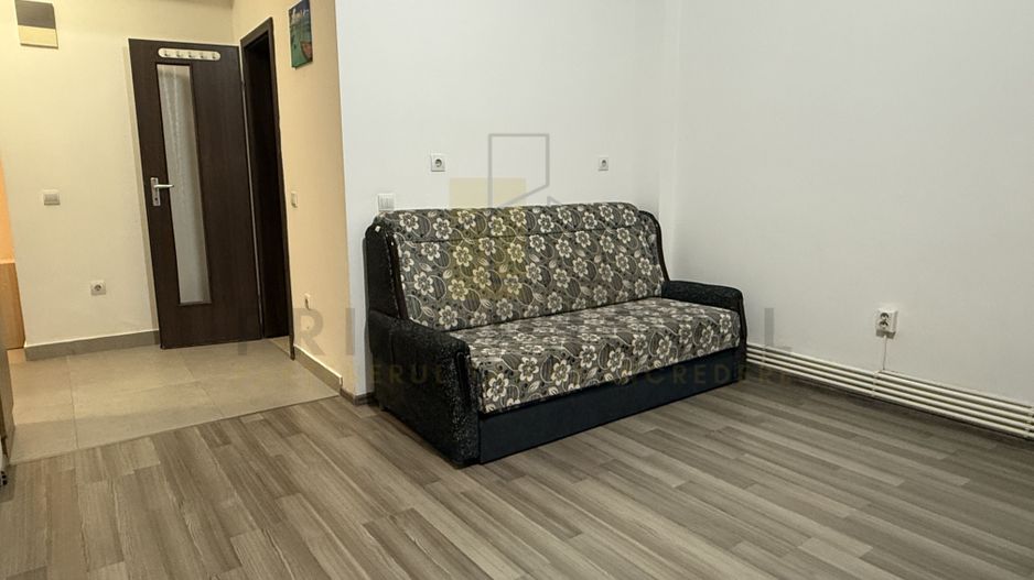 Studio, bloc nou, intabulat, Tatarasi - 2 baieti - Poză 6