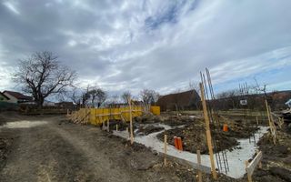 Casă Tip Duplex | 4 Camere | 2 Balcoane | Terasă | Șura Mică - Poză 3