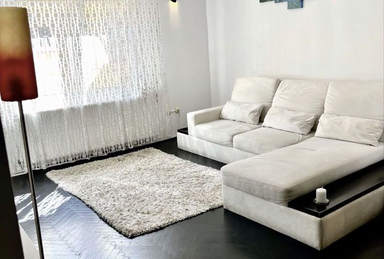 Apartament in vila Parcul Carol chirie - Poză 1