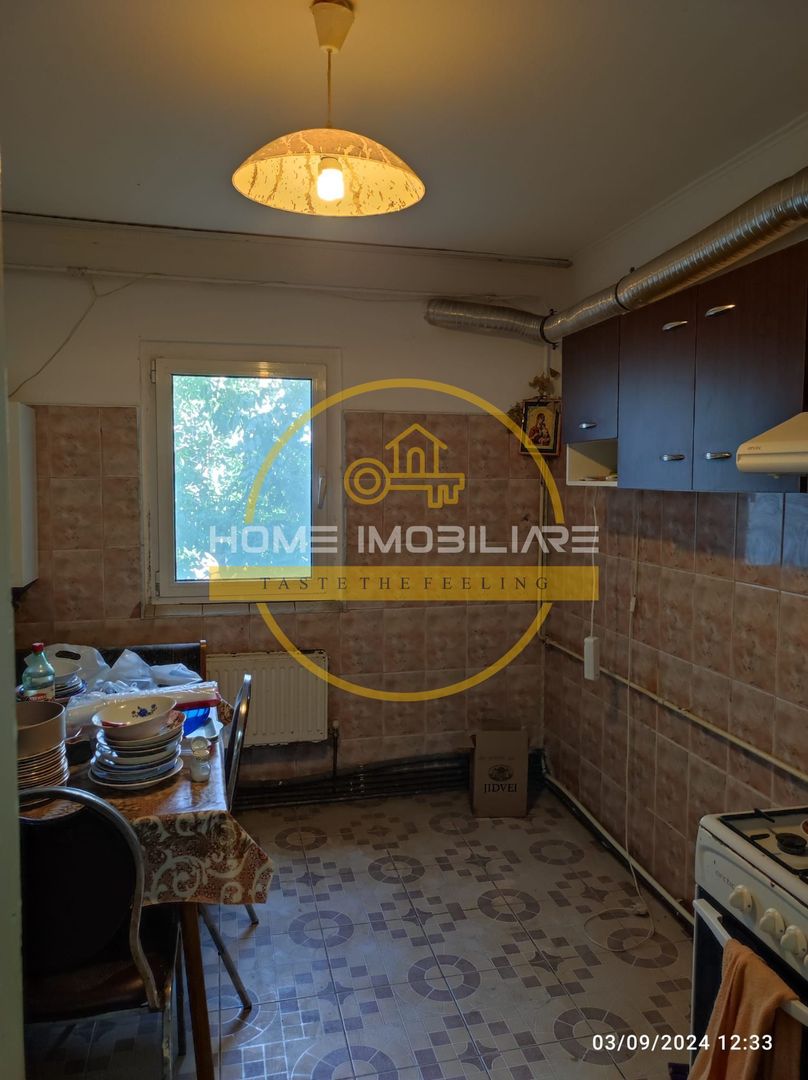 Apartament cu 4 camere/ Decomandat/  74 mp/ Dancu - Poză 4