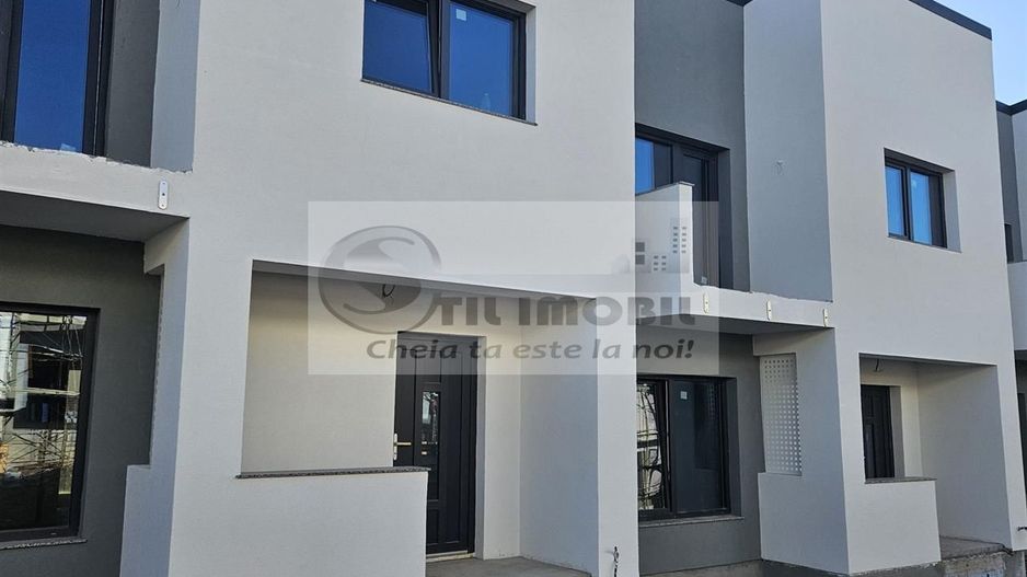 Vila insiruita - Popas Pacurari - Poză 4