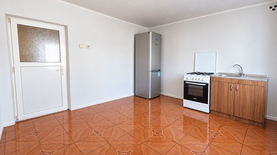 Casa de vanzare | Zona linistita | 3 camere - Poză 11