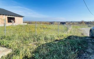 Teren intravilan de vanzare cu dublu front Cetariu - Poză 1