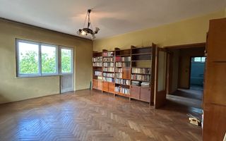 Apartament deosebit in centrul orasului, garaj si suprafata generoasa! - Poză 2