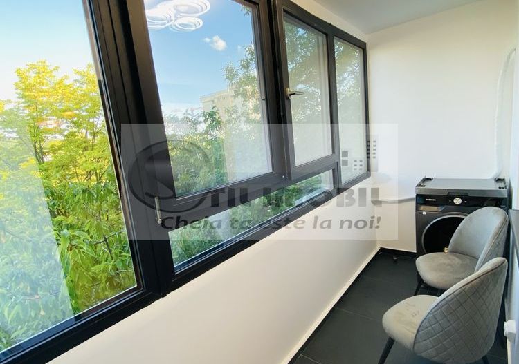 Ap spațios 2 camere, renovat modern, Nicolina, etaj 3/4 127.000 € - Poză 1