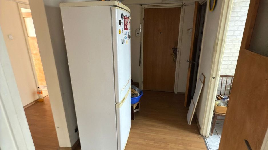 Apartament incapator, patru camere, Resita-Berceni, 120.000€ negociabil - Poză 13