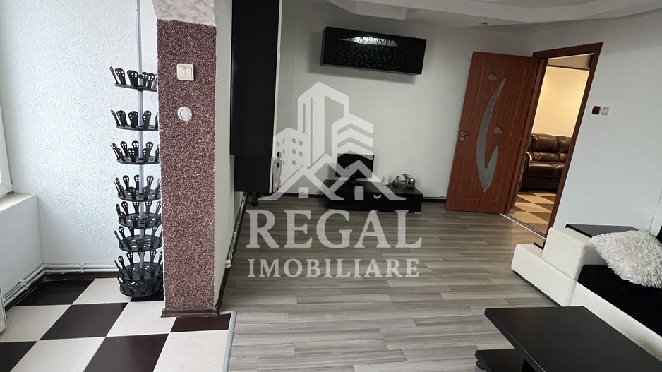 Apartament 3 camere de închiriat – Micro 5 (Școala 11) - Poză 2