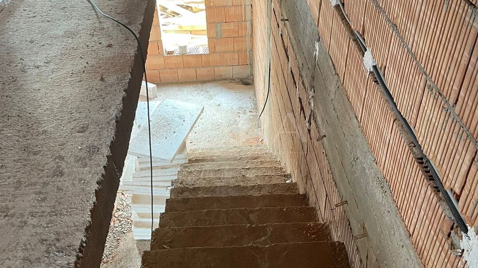 Duplex semifinisat cu 4 camere în Sânnicoara - Poză 5