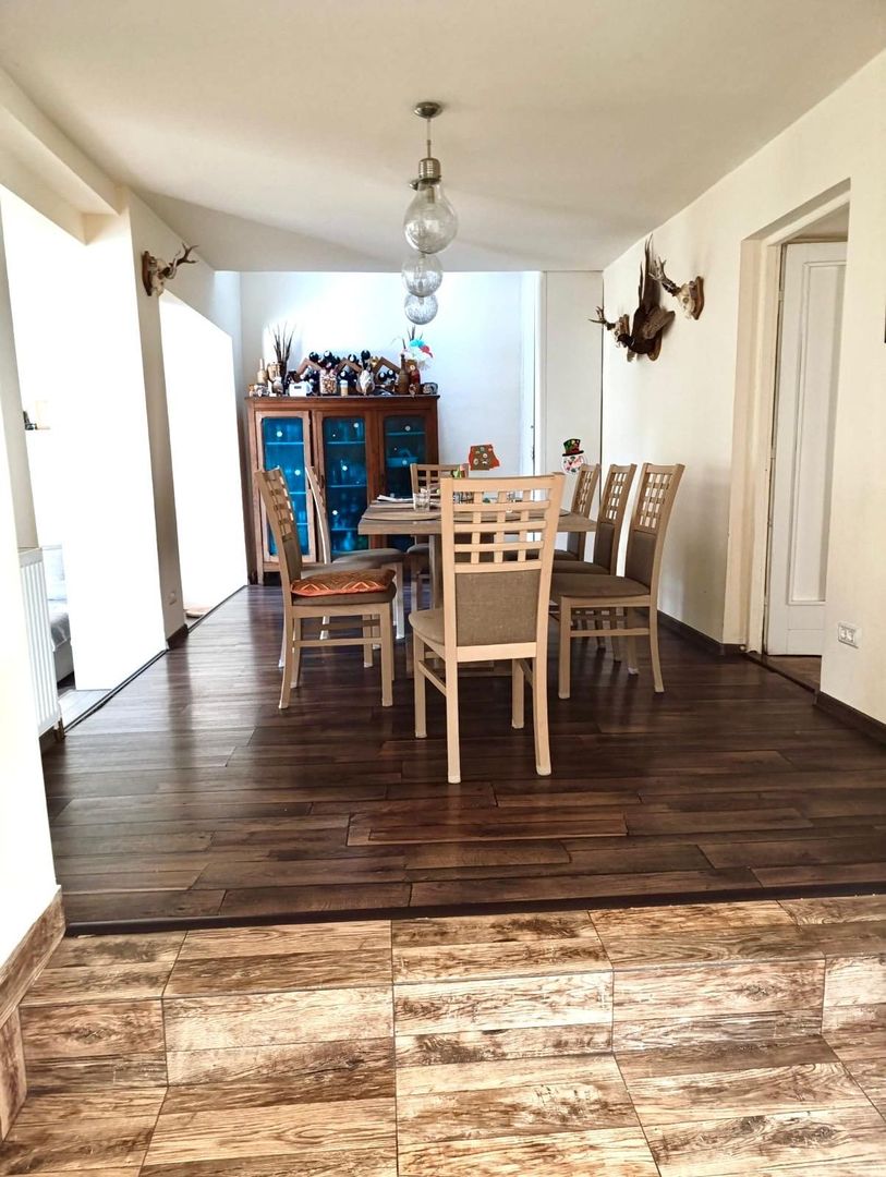 Casa individuala spatioasa si teren mare, pozitie excelenta, Sacalaz - Poză 6