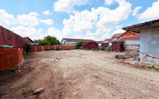 Casă la rosu cu teren generos de vânzare aproape de Intim - Poză 8
