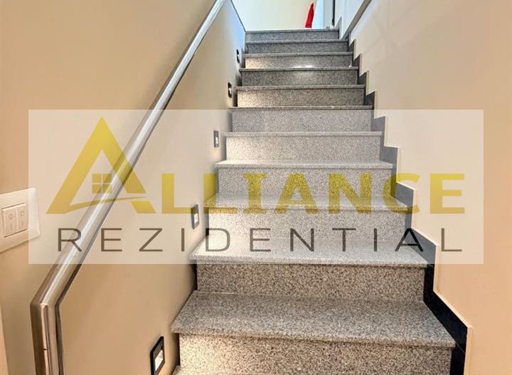 Vila spatioasa cu 9 camere foisor magazie curte amenajata complet - Poză 16