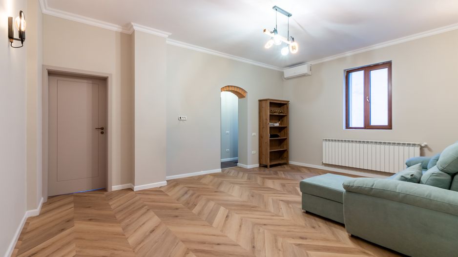 Închiriere 3 camere de lux în vilă, Intrarea în Parcul Carol, 90 mp - Poză 2