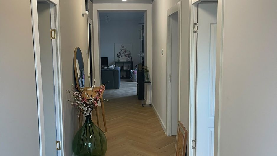 Casă parter, luminoasă, – vizavi de Spitalul Județean-369.000 EURO neg - Poză 7