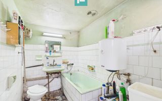 Casă spațioasă cu teren generos, Radna Lipova - Poză 6