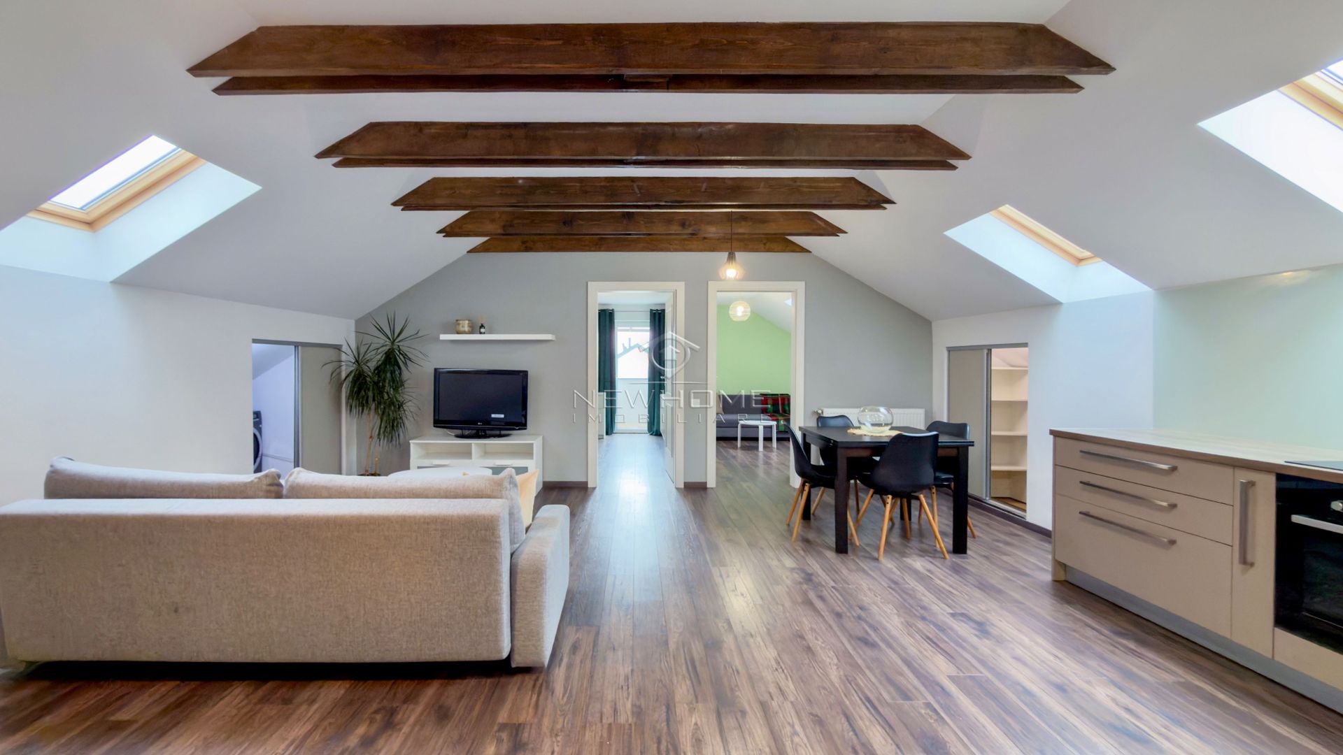 Apartament 3 camere, 115 mp, zona Borhanci - Poză 2