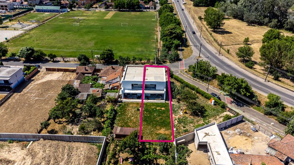 Vila spatioasa in subcetate, proprietate premium - Poză 3