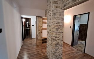 Apartament 4 camere |  Etajul 1 | Zona Micro 16 - Poză 3
