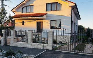 Casa 5 dormitoare 3 bai Oradea - Poză 1