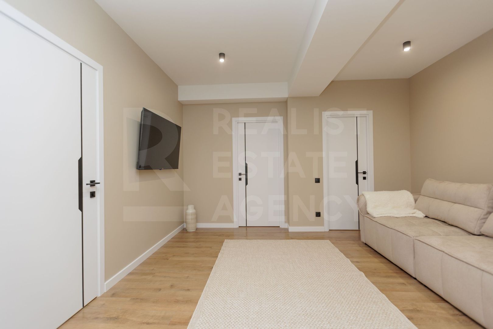 Vânzare, apartament, 2 camere, str. Vasile Lupu, Buiucani - Poză 3