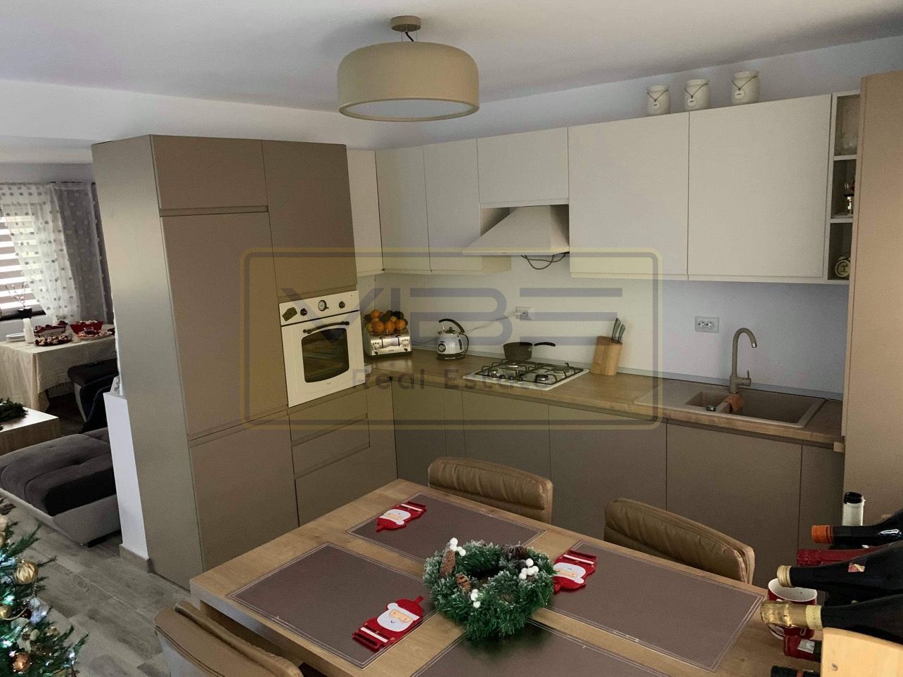 Duplex-4 camere - Mobilat Modern-Valea Adanca - Poză 19