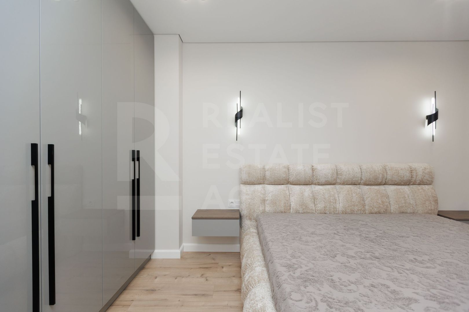 Vânzare, apartament, 2 odăi + living, str. Ion Buzdugan, Buiucani - Poză 7