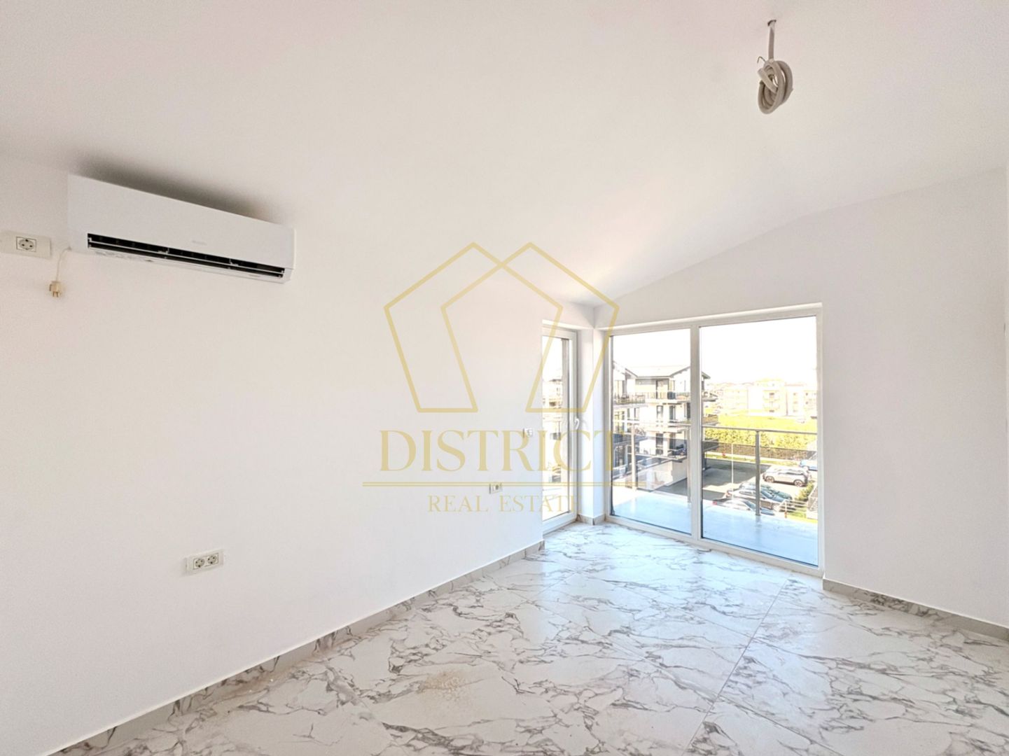 Penthouse cu 3 camere si terasa de 45mp | zona Antenei | Giroc - Poză 5