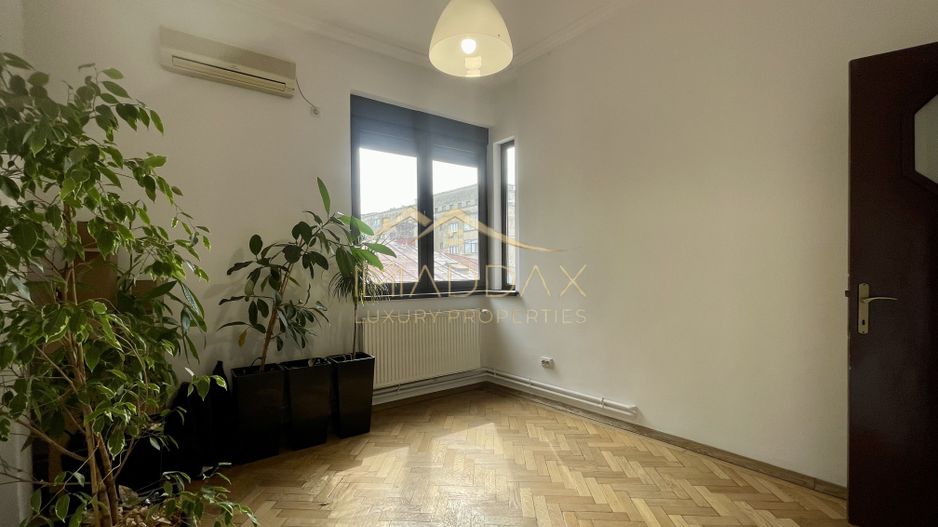 Apartament  6 camere*** 180 mp****Centrul Capitalei - Poză 9