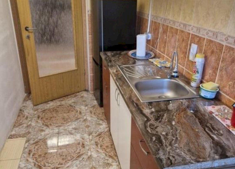 Vanzare Garsoniera la 1 minut de Mall Vitan - Poză 7