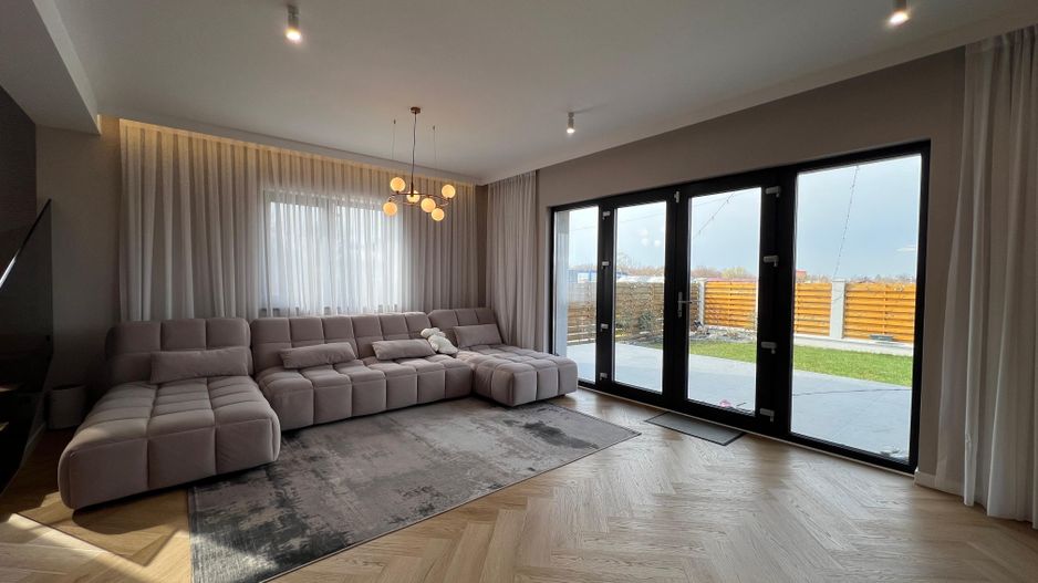 Vilă de Lux lângă Pădurea Balotești – Rafinament, Natură și Design Personalizat - Poză 9