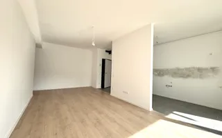 3 camere. Dormitor matrimonial cu baie en-suite. 83 mp Utili. - Poză 13