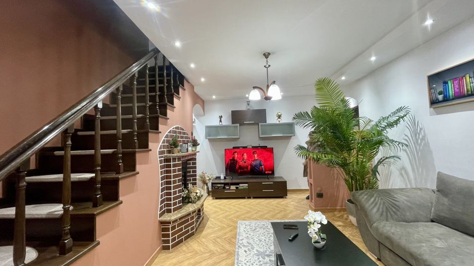 Apartament 3 camere | Etaj 4 + Mansarda | Radauti | Termen scurt/lung - Poză 3